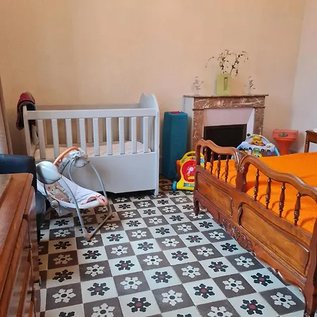 Maison Independante Avec Grande Piscine Et Jardin Holiday home